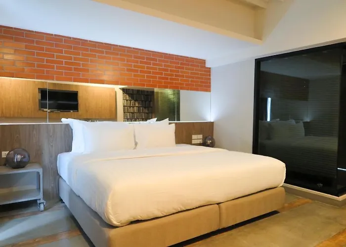 V20 Boutique Jacuzzi 4* Bangkok