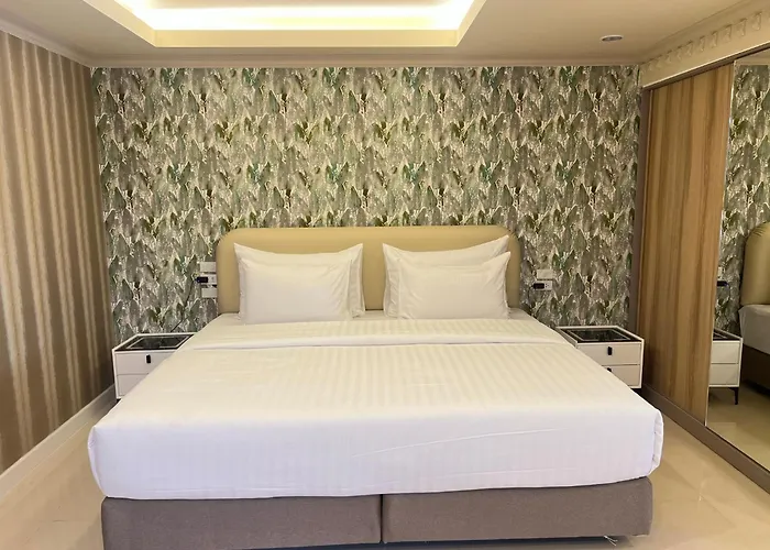 Hotel V20 Boutique Jacuzzi 4*