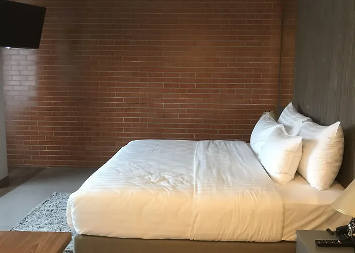 מלון V20 Boutique Jacuzzi בנגקוק