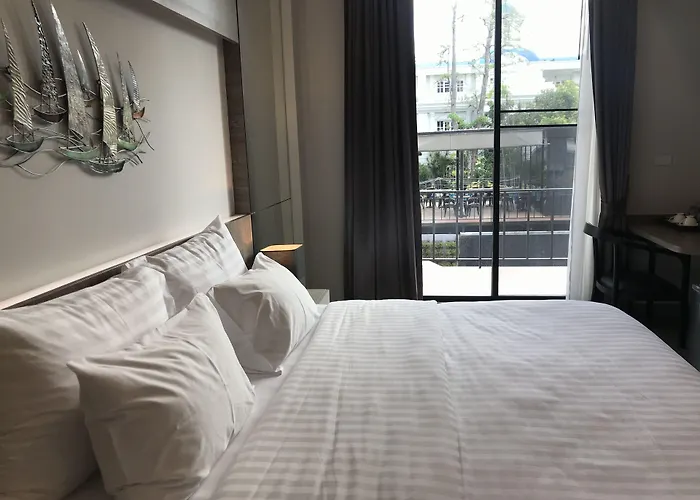 Hotel V20 Boutique Jacuzzi 4*