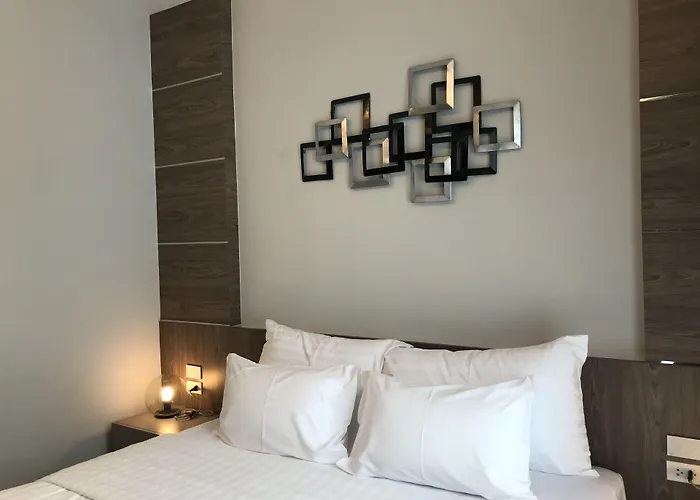 V20 Boutique Jacuzzi Hotel