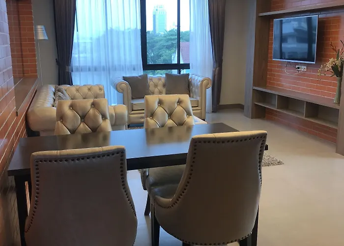 V20 Boutique Jacuzzi Hotel