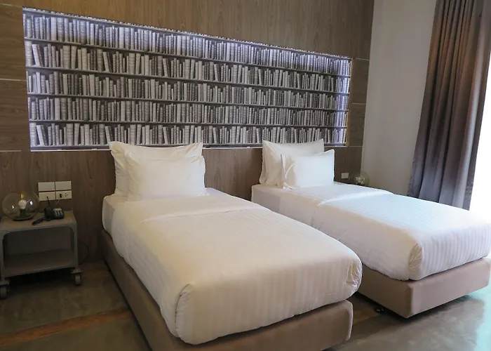 מלון V20 Boutique Jacuzzi 4*
