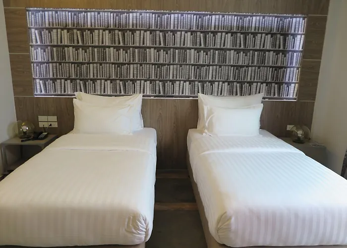 V20 Boutique Jacuzzi 4*